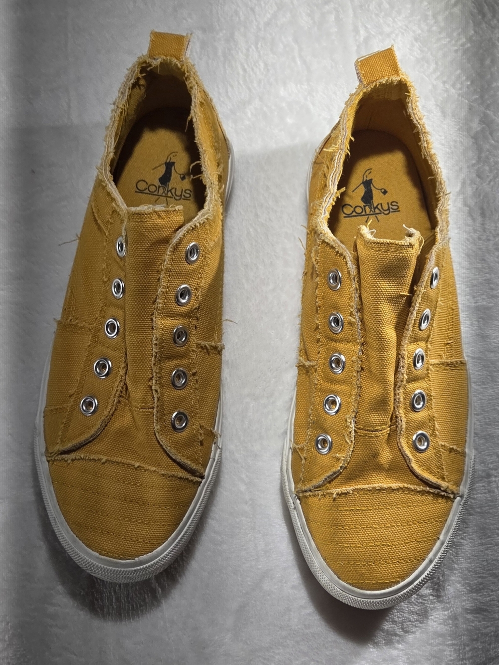 Corkys Babalu Frayed Canvas Slip-On Low Top Sneakers Yellow W Sz 7 - 0099